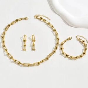 Graduated Gold Link Necklace,Bracelet, Earrings Set